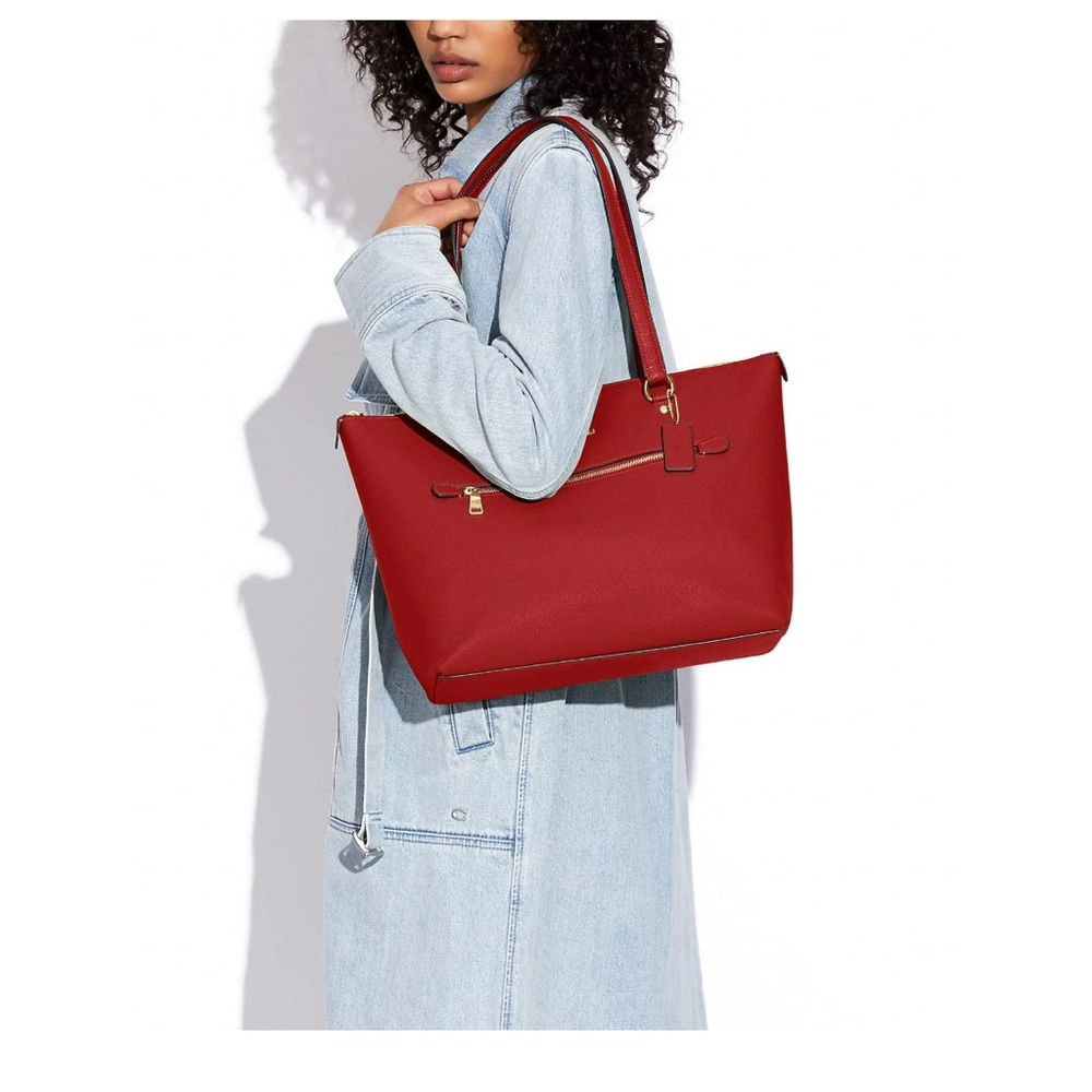 Coach Gallery Tote Shoulder Bag
